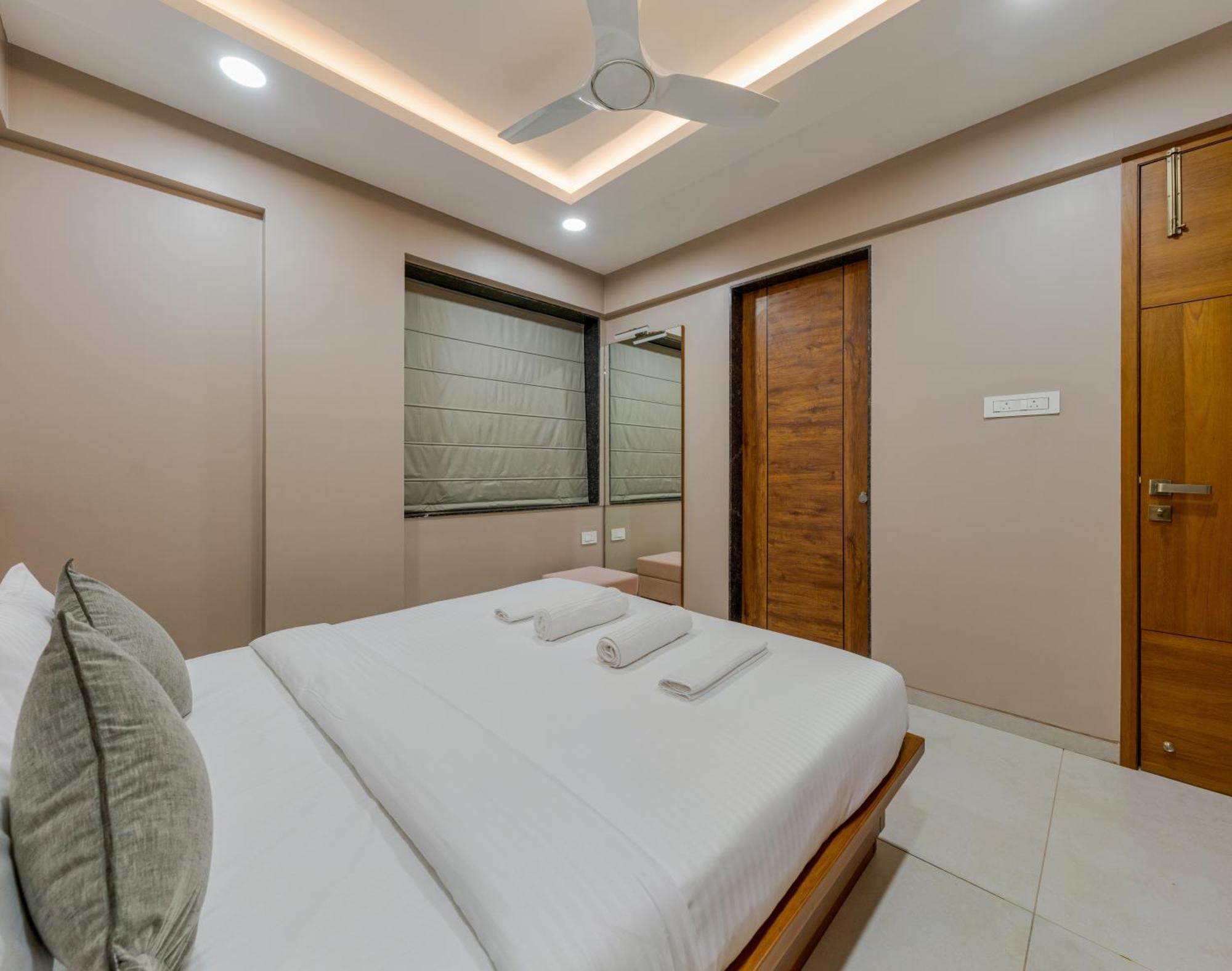 Orchid Avenue Hotel Colhapur Exterior foto