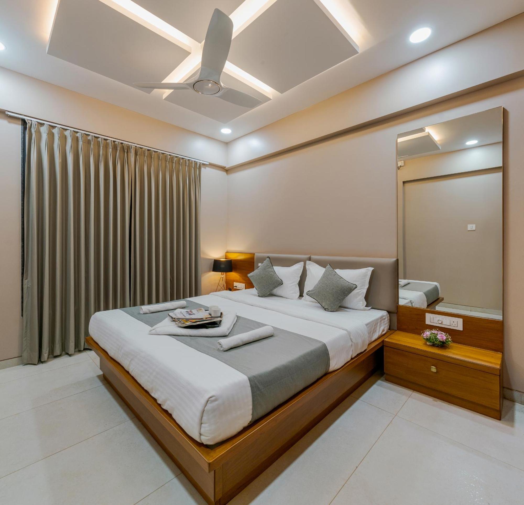 Orchid Avenue Hotel Colhapur Exterior foto
